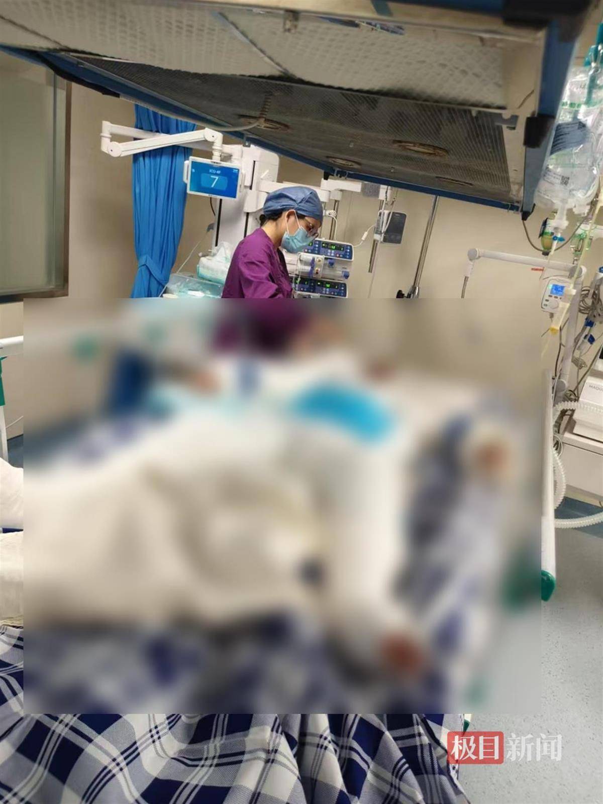 皇冠皇冠信用开户
_男子帮邻居关液化气瓶遭遇爆炸皇冠皇冠信用开户
,严重烧伤4个月后不幸离世,家属:治伤花了近140万,将为他申请见义勇为