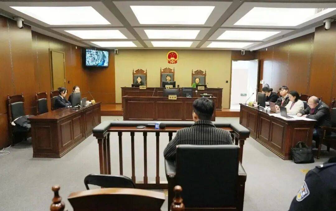 正版皇冠信用盘口出租
_成本1.2元正版皇冠信用盘口出租
,敢卖150元!央视曝光!很多人都被坑过……