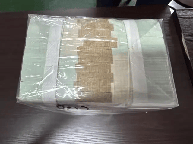 皇冠赛事_1万多张2元面值人民币被拍卖皇冠赛事，最终以83.16万元成交！