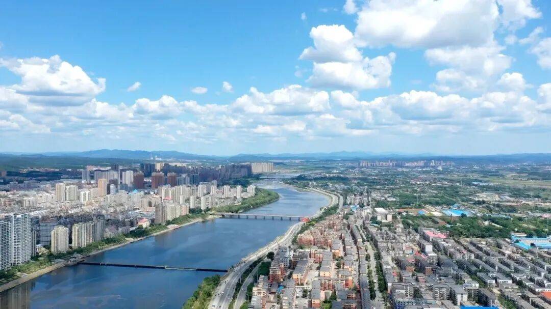 线上买球平台 _总台《好好聊辽》 对话抚顺市市委书记：煤都焕新 数智振兴