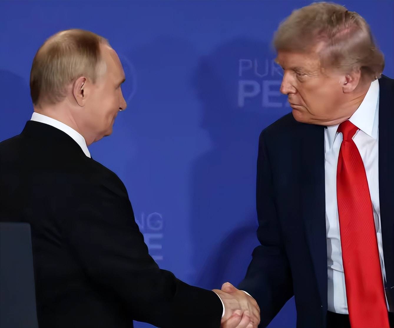 法国足球
_结束了!泽连斯基发表全国讲话法国足球
,28条砍至19条换和平,乌克兰人狂欢:终于不用提心吊胆